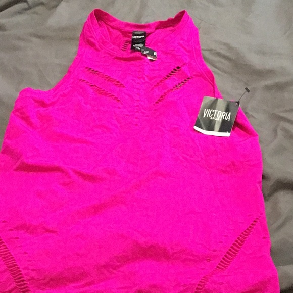 New Victoria’s Secret sport top - Picture 9 of 9